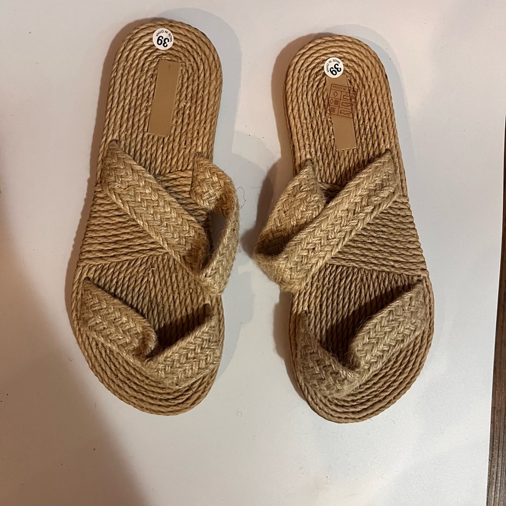 Women’s Sandals